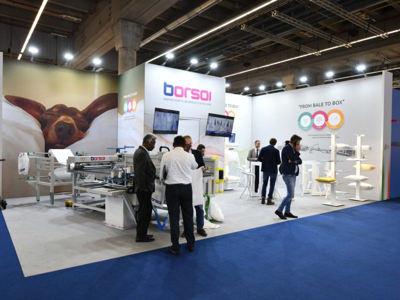 Budowa stoisk za granicą