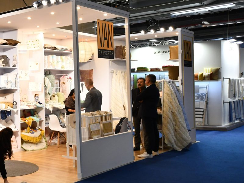 stand360 - Budujemy stoiska, które sprzedają