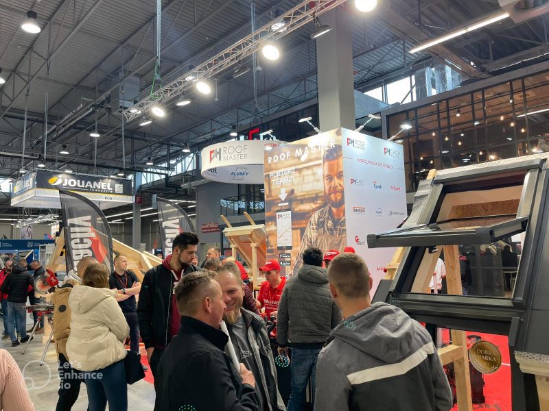 zabudowa targowa warszawa niemcy projektowanie stoisk dach forum