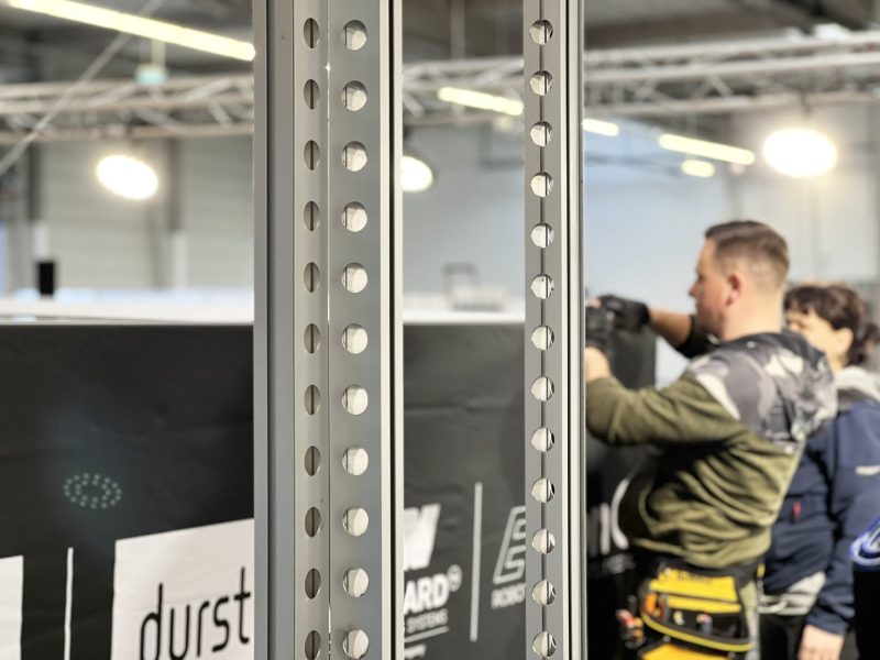 montaż stoisk targowych zabudowa modułowa targowa warszawa