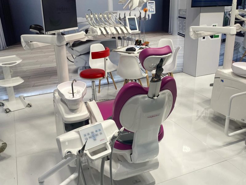 krakdent stoisko dental expert