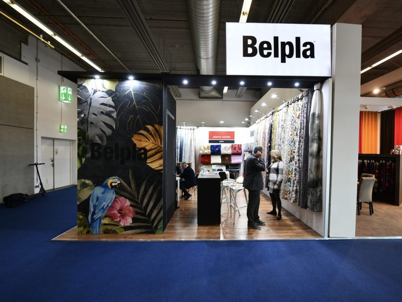 Eleganckie stoisko targowe na targach Heimtextil, wykonane przez naszą firmę modułowa zabudowa budowa stoisk targowych niemcy frankfurt