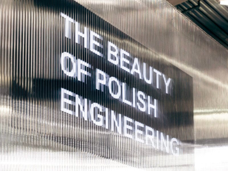 Wykonawca stoisk targowych Niemcy – branding stoiska Unitra